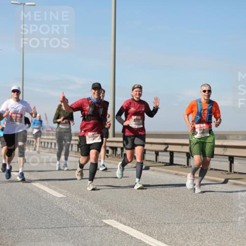 03.10.2025 - Köhlbrandbrückenlauf Yannick Fuchs http://msf.ph/oto/9194167 03.10.2025 11:56:23 Position 3  meine-sportfotos.de