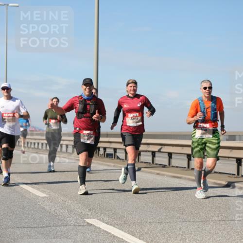 03.10.2025 - Köhlbrandbrückenlauf Yannick Fuchs http://msf.ph/oto/9194176 03.10.2025 11:56:23 Position 3 6069 meine-sportfotos.de