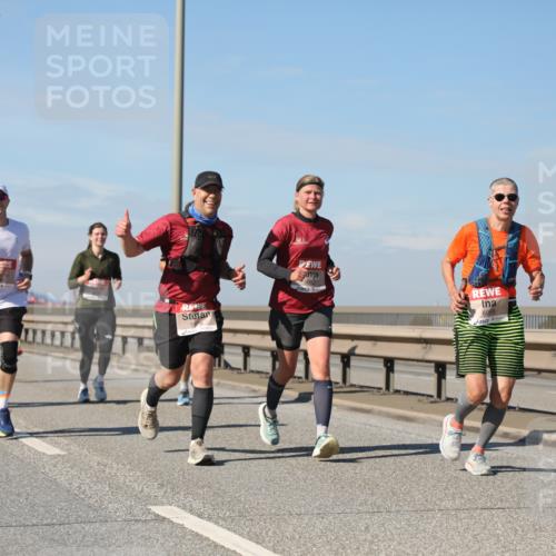 03.10.2025 - Köhlbrandbrückenlauf Yannick Fuchs http://msf.ph/oto/9194184 03.10.2025 11:56:24 Position 3 6069 meine-sportfotos.de