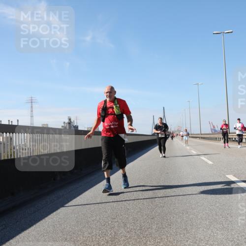 03.10.2025 - Köhlbrandbrückenlauf Yannick Fuchs http://msf.ph/oto/9194195 03.10.2025 12:18:48 Position 3  meine-sportfotos.de
