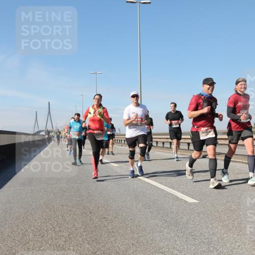 03.10.2025 - Köhlbrandbrückenlauf Yannick Fuchs http://msf.ph/oto/9194205 03.10.2025 11:56:25 Position 3  meine-sportfotos.de