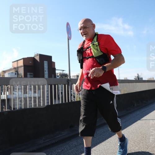 03.10.2025 - Köhlbrandbrückenlauf Yannick Fuchs http://msf.ph/oto/9194206 03.10.2025 12:18:49 Position 3 29 meine-sportfotos.de
