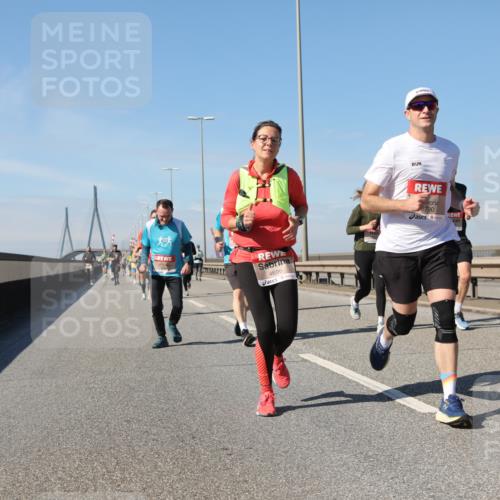 03.10.2025 - Köhlbrandbrückenlauf Yannick Fuchs http://msf.ph/oto/9194214 03.10.2025 11:56:26 Position 3 4696, 790 meine-sportfotos.de