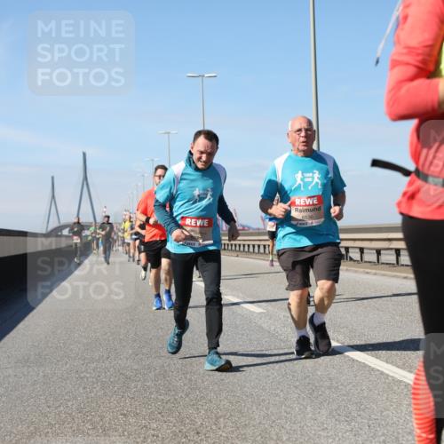 03.10.2025 - Köhlbrandbrückenlauf Yannick Fuchs http://msf.ph/oto/9194222 03.10.2025 11:56:27 Position 3 6536, 4696 meine-sportfotos.de