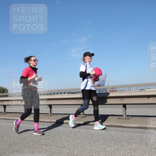 03.10.2025 - Köhlbrandbrückenlauf Yannick Fuchs http://msf.ph/oto/9194246 03.10.2025 12:18:55 Position 3  meine-sportfotos.de
