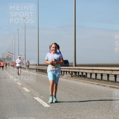 03.10.2025 - Köhlbrandbrückenlauf Yannick Fuchs http://msf.ph/oto/9194250 03.10.2025 12:18:57 Position 3 5611 meine-sportfotos.de