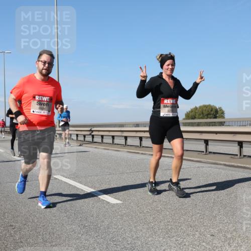 03.10.2025 - Köhlbrandbrückenlauf Yannick Fuchs http://msf.ph/oto/9194253 03.10.2025 11:56:29 Position 3 4604, 5737 meine-sportfotos.de