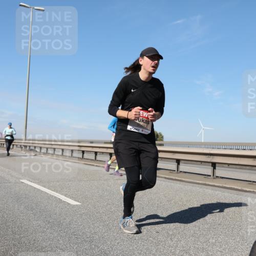 03.10.2025 - Köhlbrandbrückenlauf Yannick Fuchs http://msf.ph/oto/9194292 03.10.2025 11:56:33 Position 3 5087 meine-sportfotos.de