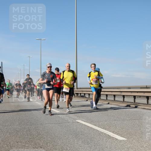 03.10.2025 - Köhlbrandbrückenlauf Yannick Fuchs http://msf.ph/oto/9194315 03.10.2025 11:56:35 Position 3  meine-sportfotos.de