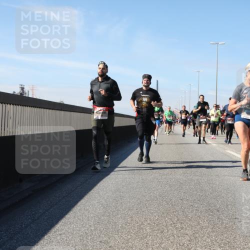 03.10.2025 - Köhlbrandbrückenlauf Yannick Fuchs http://msf.ph/oto/9194333 03.10.2025 11:56:36 Position 3  meine-sportfotos.de