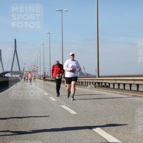 03.10.2025 - Köhlbrandbrückenlauf Yannick Fuchs http://msf.ph/oto/9194336 03.10.2025 12:19:08 Position 3 591 meine-sportfotos.de
