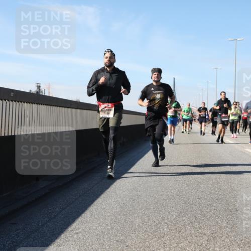 03.10.2025 - Köhlbrandbrückenlauf Yannick Fuchs http://msf.ph/oto/9194339 03.10.2025 11:56:36 Position 3 667 meine-sportfotos.de