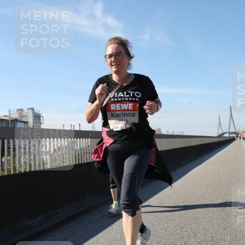 03.10.2025 - Köhlbrandbrückenlauf Yannick Fuchs http://msf.ph/oto/9194340 03.10.2025 12:19:10 Position 3 5919 meine-sportfotos.de
