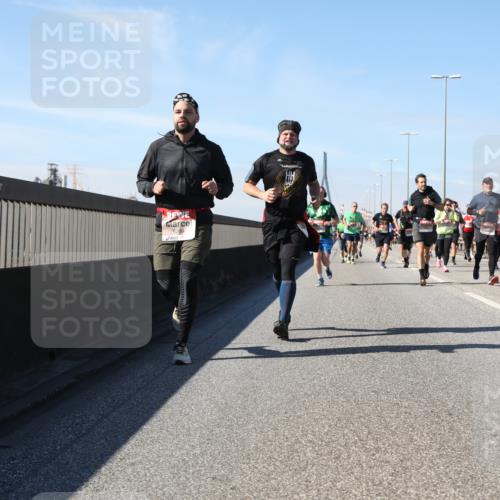 03.10.2025 - Köhlbrandbrückenlauf Yannick Fuchs http://msf.ph/oto/9194342 03.10.2025 11:56:37 Position 3  meine-sportfotos.de