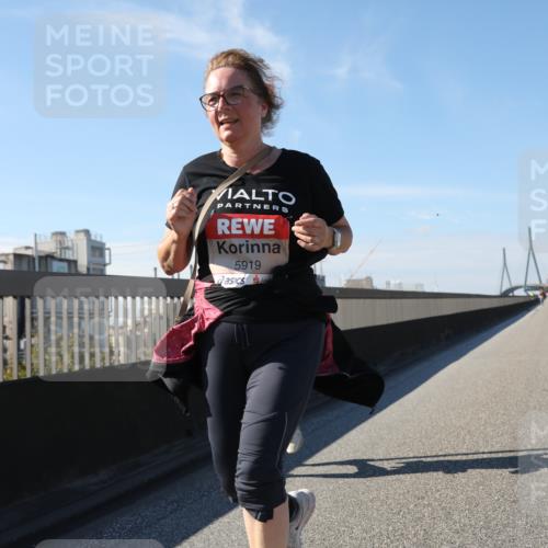 03.10.2025 - Köhlbrandbrückenlauf Yannick Fuchs http://msf.ph/oto/9194343 03.10.2025 12:19:10 Position 3 5919 meine-sportfotos.de