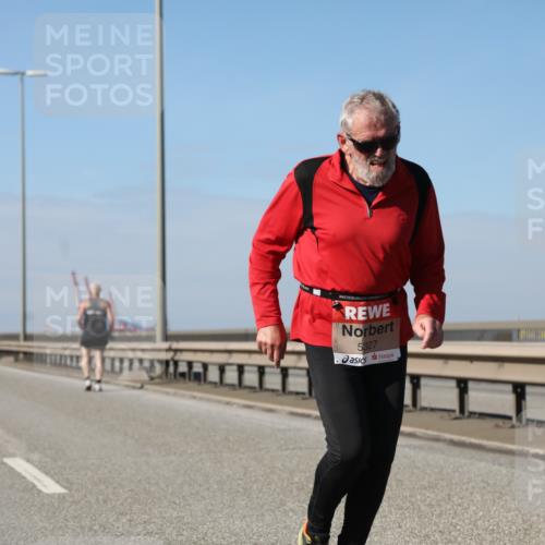 03.10.2025 - Köhlbrandbrückenlauf Yannick Fuchs http://msf.ph/oto/9194359 03.10.2025 12:19:15 Position 3 5327 meine-sportfotos.de