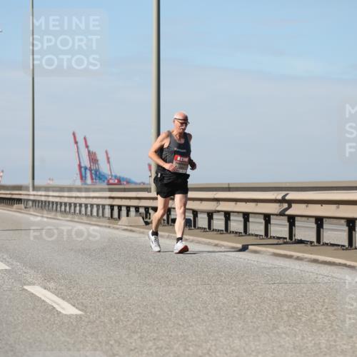 03.10.2025 - Köhlbrandbrückenlauf Yannick Fuchs http://msf.ph/oto/9194375 03.10.2025 12:19:20 Position 3  meine-sportfotos.de