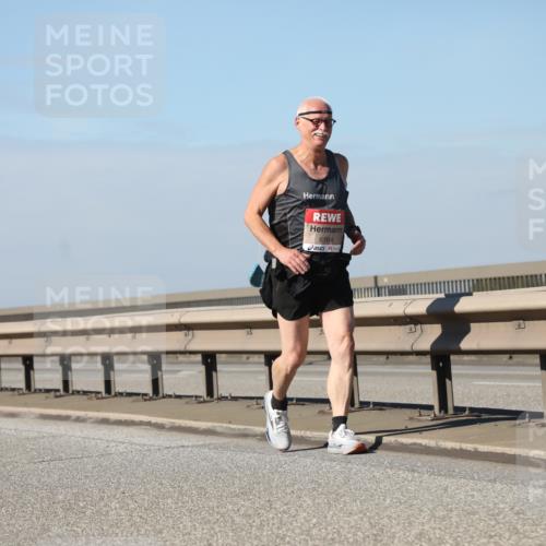 03.10.2025 - Köhlbrandbrückenlauf Yannick Fuchs http://msf.ph/oto/9194391 03.10.2025 12:19:23 Position 3 6164 meine-sportfotos.de