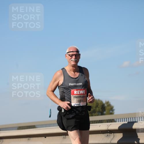 03.10.2025 - Köhlbrandbrückenlauf Yannick Fuchs http://msf.ph/oto/9194400 03.10.2025 12:19:25 Position 3 6164 meine-sportfotos.de