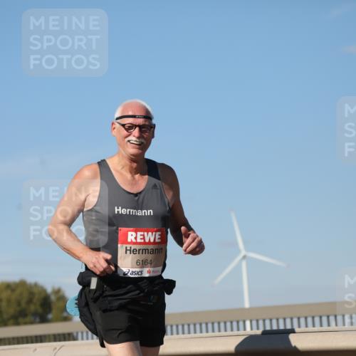 03.10.2025 - Köhlbrandbrückenlauf Yannick Fuchs http://msf.ph/oto/9194406 03.10.2025 12:19:26 Position 3 6164 meine-sportfotos.de