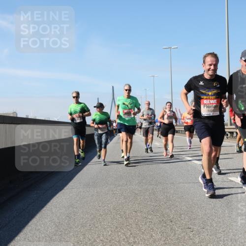 03.10.2025 - Köhlbrandbrückenlauf Yannick Fuchs http://msf.ph/oto/9194418 03.10.2025 11:56:43 Position 3 4431, 330 meine-sportfotos.de