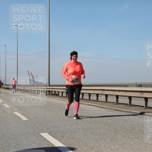 03.10.2025 - Köhlbrandbrückenlauf Yannick Fuchs http://msf.ph/oto/9194421 03.10.2025 12:19:29 Position 3  meine-sportfotos.de