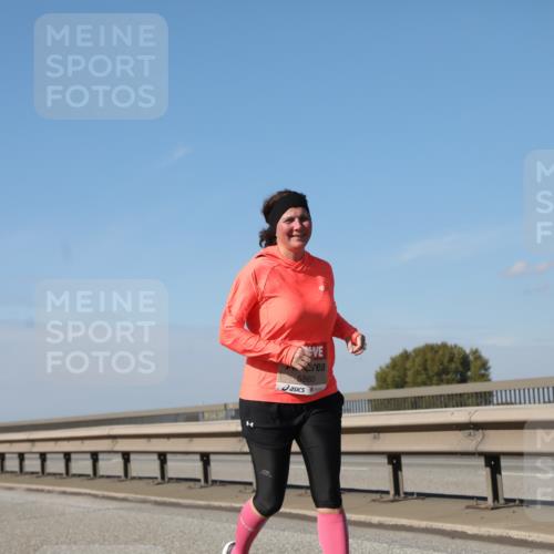 03.10.2025 - Köhlbrandbrückenlauf Yannick Fuchs http://msf.ph/oto/9194433 03.10.2025 12:19:31 Position 3 5860 meine-sportfotos.de