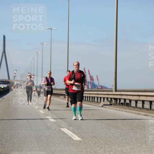 03.10.2025 - Köhlbrandbrückenlauf Yannick Fuchs http://msf.ph/oto/9194448 03.10.2025 12:19:37 Position 3  meine-sportfotos.de