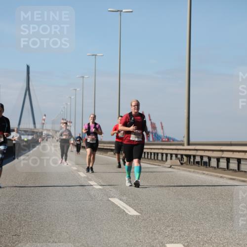 03.10.2025 - Köhlbrandbrückenlauf Yannick Fuchs http://msf.ph/oto/9194454 03.10.2025 12:19:38 Position 3  meine-sportfotos.de