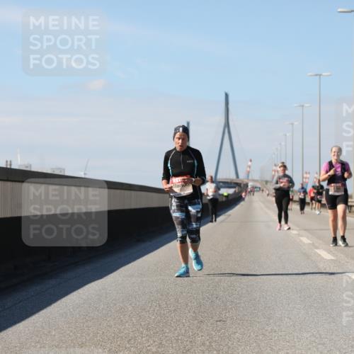 03.10.2025 - Köhlbrandbrückenlauf Yannick Fuchs http://msf.ph/oto/9194472 03.10.2025 12:19:39 Position 3 15900 meine-sportfotos.de