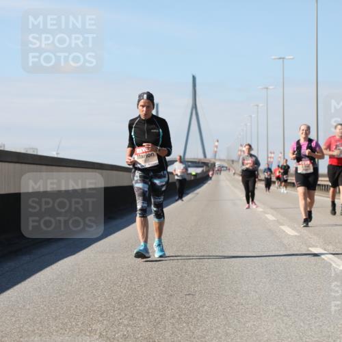 03.10.2025 - Köhlbrandbrückenlauf Yannick Fuchs http://msf.ph/oto/9194479 03.10.2025 12:19:40 Position 3 5300 meine-sportfotos.de