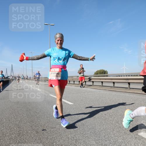 03.10.2025 - Köhlbrandbrückenlauf Yannick Fuchs http://msf.ph/oto/9194489 03.10.2025 11:56:49 Position 3 442, 4347 meine-sportfotos.de