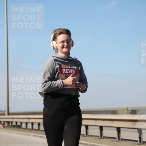 03.10.2025 - Köhlbrandbrückenlauf Yannick Fuchs http://msf.ph/oto/9194570 03.10.2025 12:19:51 Position 3  meine-sportfotos.de