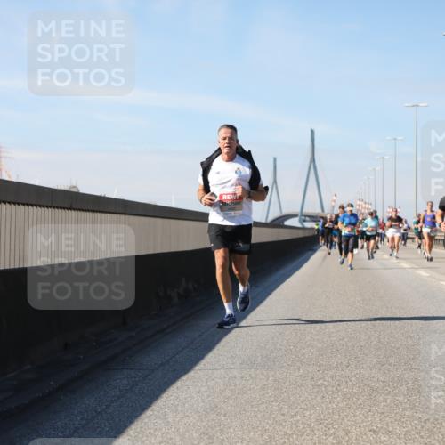 03.10.2025 - Köhlbrandbrückenlauf Yannick Fuchs http://msf.ph/oto/9194572 03.10.2025 11:56:58 Position 3  meine-sportfotos.de