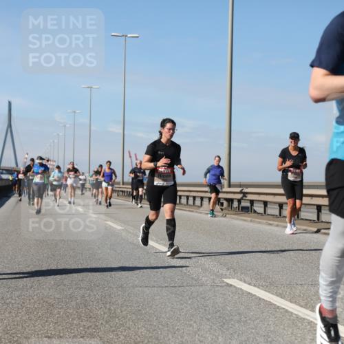 03.10.2025 - Köhlbrandbrückenlauf Yannick Fuchs http://msf.ph/oto/9194578 03.10.2025 11:56:59 Position 3 1554, 5173 meine-sportfotos.de
