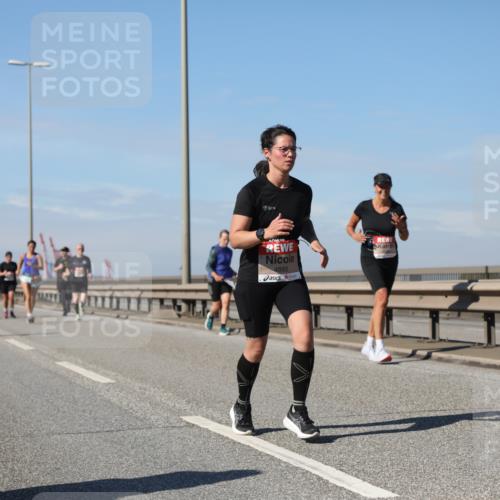 03.10.2025 - Köhlbrandbrückenlauf Yannick Fuchs http://msf.ph/oto/9194587 03.10.2025 11:57:00 Position 3 4885 meine-sportfotos.de