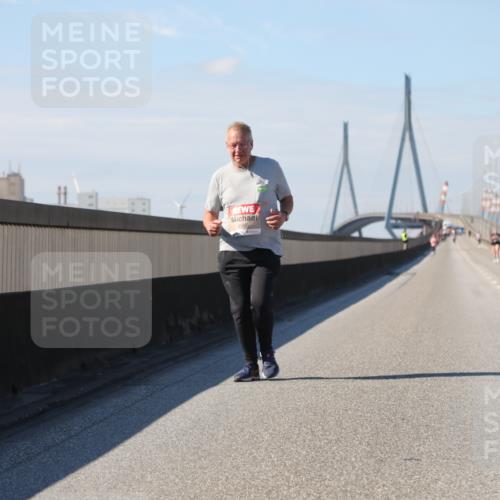 03.10.2025 - Köhlbrandbrückenlauf Yannick Fuchs http://msf.ph/oto/9194594 03.10.2025 12:19:53 Position 3  meine-sportfotos.de