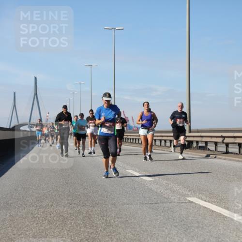 03.10.2025 - Köhlbrandbrückenlauf Yannick Fuchs http://msf.ph/oto/9194611 03.10.2025 11:57:03 Position 3  meine-sportfotos.de