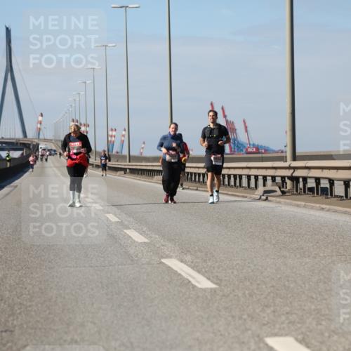 03.10.2025 - Köhlbrandbrückenlauf Yannick Fuchs http://msf.ph/oto/9194637 03.10.2025 12:19:58 Position 3  meine-sportfotos.de