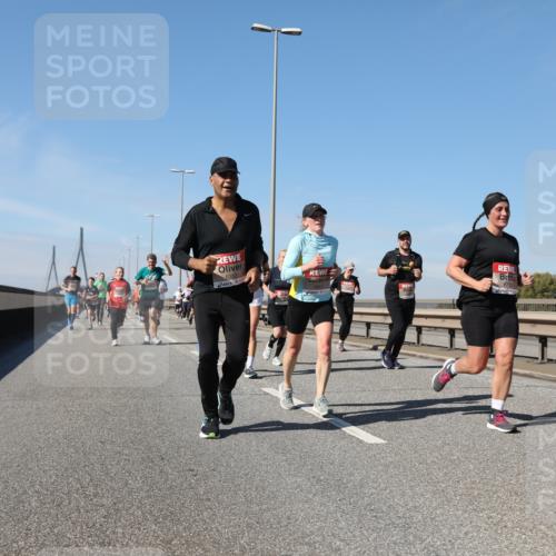 03.10.2025 - Köhlbrandbrückenlauf Yannick Fuchs http://msf.ph/oto/9194672 03.10.2025 11:57:09 Position 3  meine-sportfotos.de