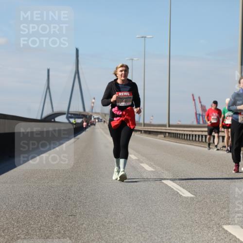 03.10.2025 - Köhlbrandbrückenlauf Yannick Fuchs http://msf.ph/oto/9194676 03.10.2025 12:20:06 Position 3  meine-sportfotos.de