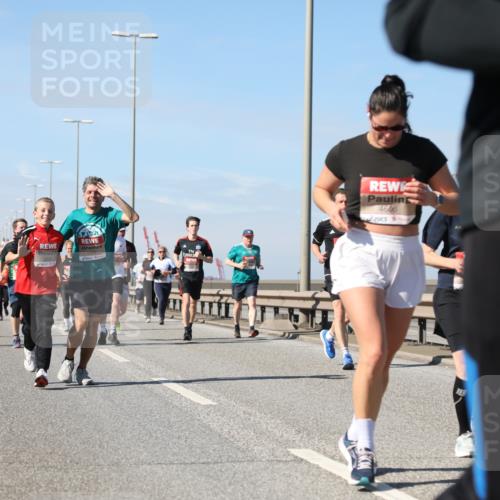 03.10.2025 - Köhlbrandbrückenlauf Yannick Fuchs http://msf.ph/oto/9194686 03.10.2025 11:57:10 Position 3 5022, 4606 meine-sportfotos.de