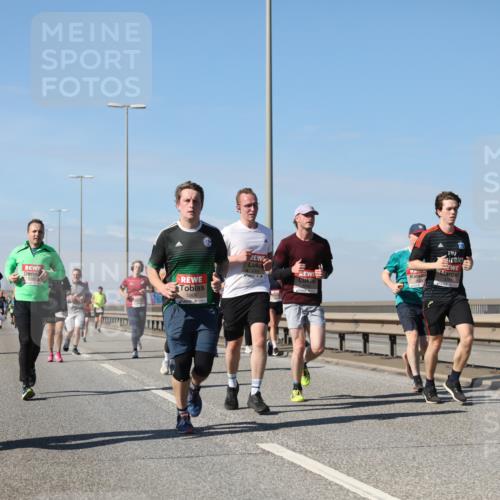 03.10.2025 - Köhlbrandbrückenlauf Yannick Fuchs http://msf.ph/oto/9194750 03.10.2025 11:57:14 Position 3 5782, 5806, 4366 meine-sportfotos.de