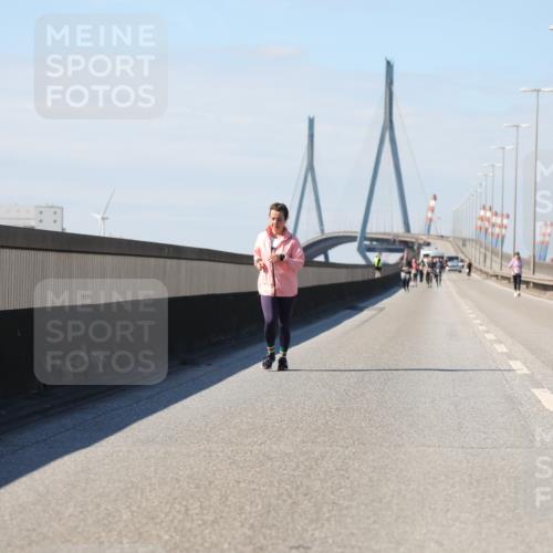 03.10.2025 - Köhlbrandbrückenlauf Yannick Fuchs http://msf.ph/oto/9194801 03.10.2025 12:20:53 Position 3  meine-sportfotos.de