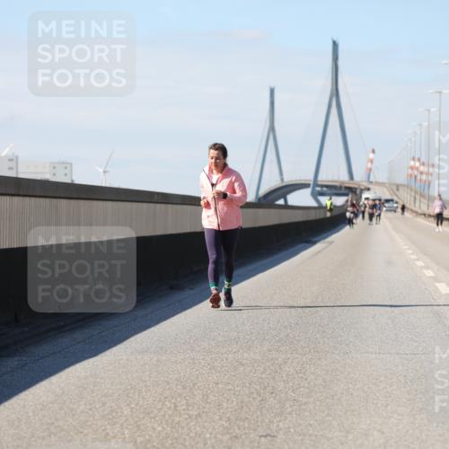 03.10.2025 - Köhlbrandbrückenlauf Yannick Fuchs http://msf.ph/oto/9194811 03.10.2025 12:20:54 Position 3  meine-sportfotos.de