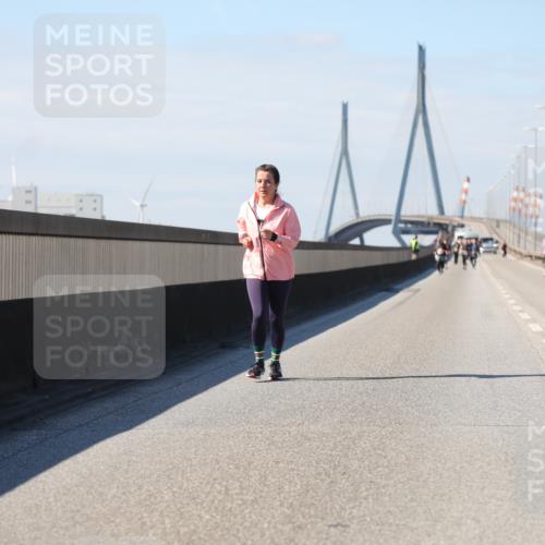 03.10.2025 - Köhlbrandbrückenlauf Yannick Fuchs http://msf.ph/oto/9194814 03.10.2025 12:20:55 Position 3  meine-sportfotos.de