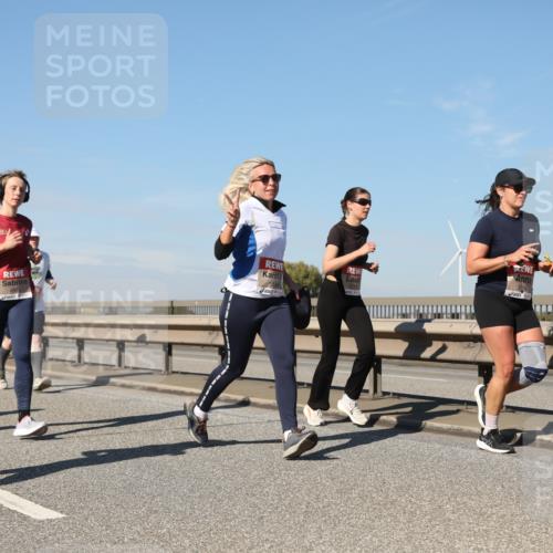 03.10.2025 - Köhlbrandbrückenlauf Yannick Fuchs http://msf.ph/oto/9194821 03.10.2025 11:57:19 Position 3 4958 meine-sportfotos.de
