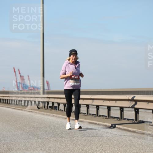 03.10.2025 - Köhlbrandbrückenlauf Yannick Fuchs http://msf.ph/oto/9194833 03.10.2025 12:21:30 Position 3 5225 meine-sportfotos.de