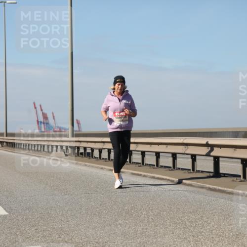 03.10.2025 - Köhlbrandbrückenlauf Yannick Fuchs http://msf.ph/oto/9194836 03.10.2025 12:21:30 Position 3  meine-sportfotos.de