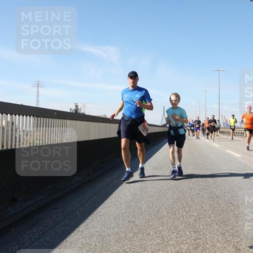 03.10.2025 - Köhlbrandbrückenlauf Yannick Fuchs http://msf.ph/oto/9194850 03.10.2025 11:57:21 Position 3  meine-sportfotos.de